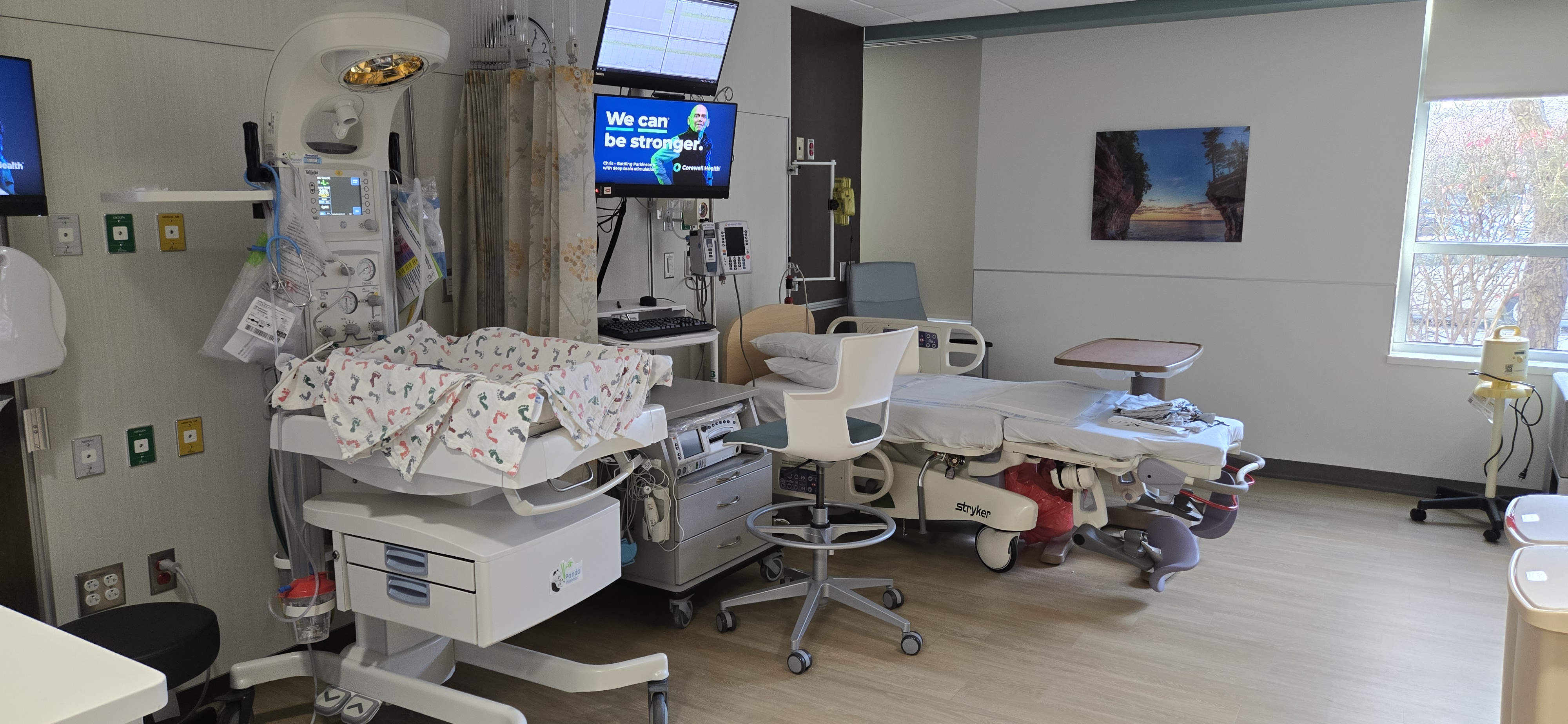 Labor, delivery, recovery and post partum hospital room